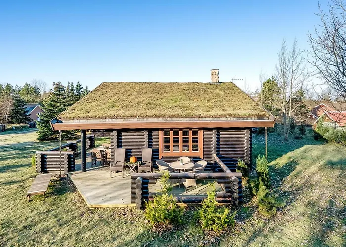 Rajka - 300m To The Fjord By Interhome *